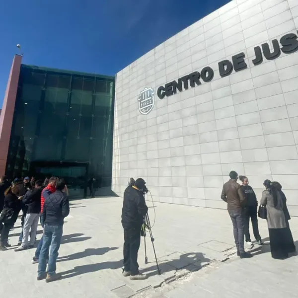 COLECTIVAS FEMINISTAS DENUNCIAN RETROCESO HISTÓRICO POR PROCESO CONTRA ESTELA EN COAHUILA
