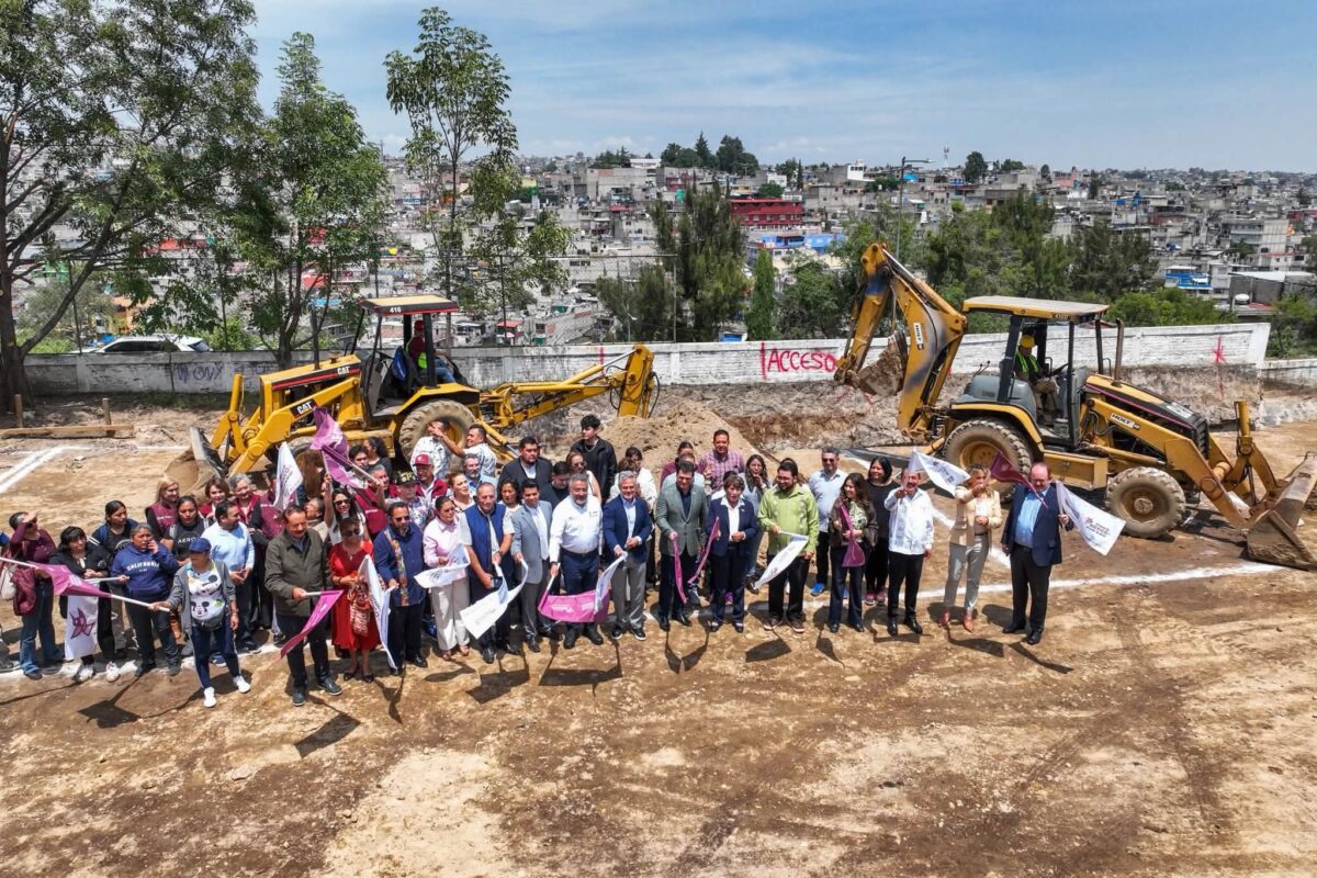 DELFINA GÓMEZ IMPULSA NUEVA ESCUELA PRIMARIA EN NAUCALPAN
